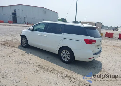 2017 Kia Sedona Lx z USA, uszkodzony, nr VIN KNDMB5C17H6313424
